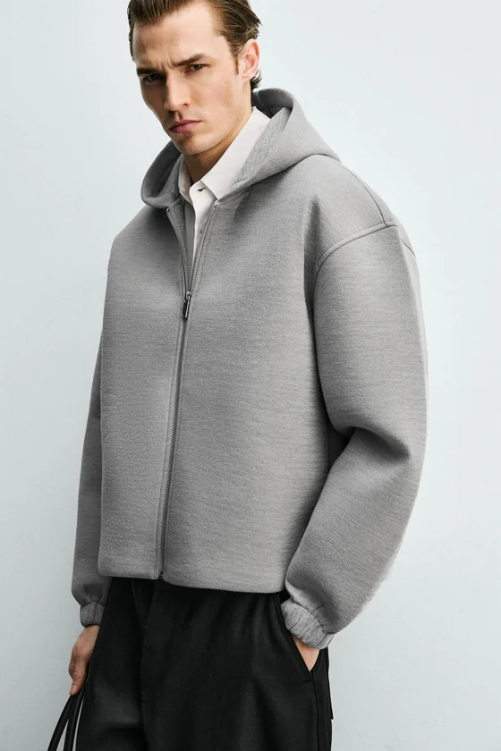 КОМПАКТНАЯ ТОЛСТОВКА BOXY FIT НА МОЛНИИ