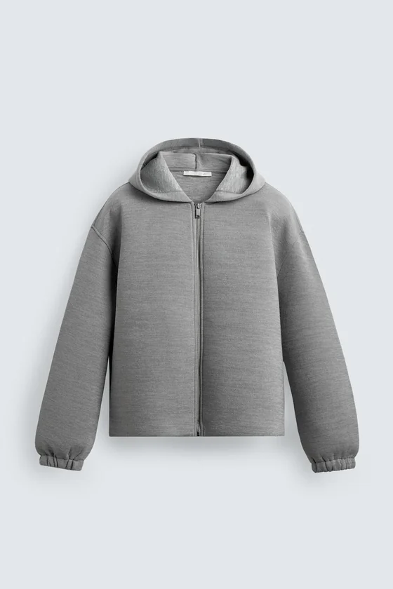 КОМПАКТНАЯ ТОЛСТОВКА BOXY FIT НА МОЛНИИ