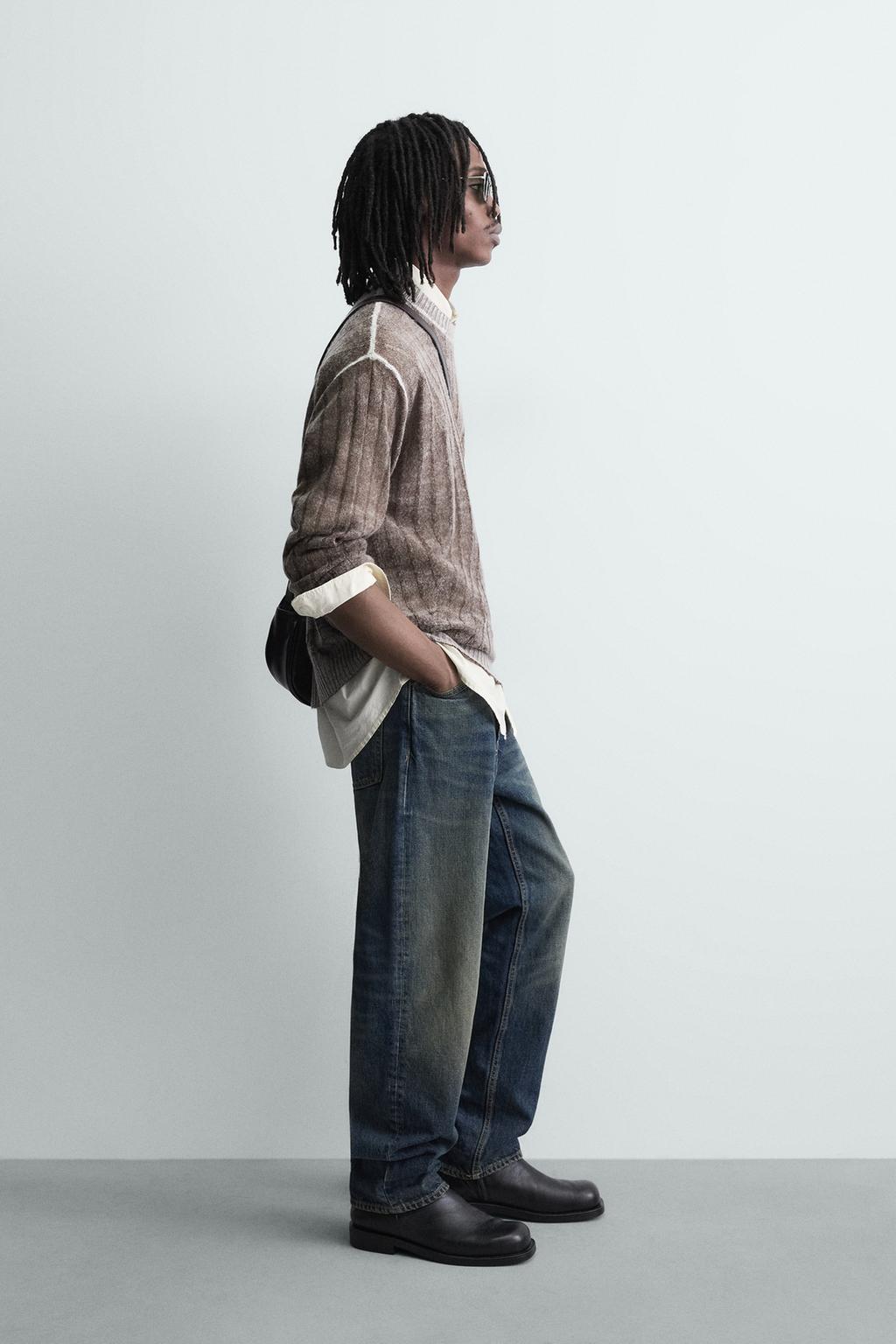 ЖАККАРДОВЫЙ СВИТЕР С АБСТРАКТНЫМ УЗОРОМ