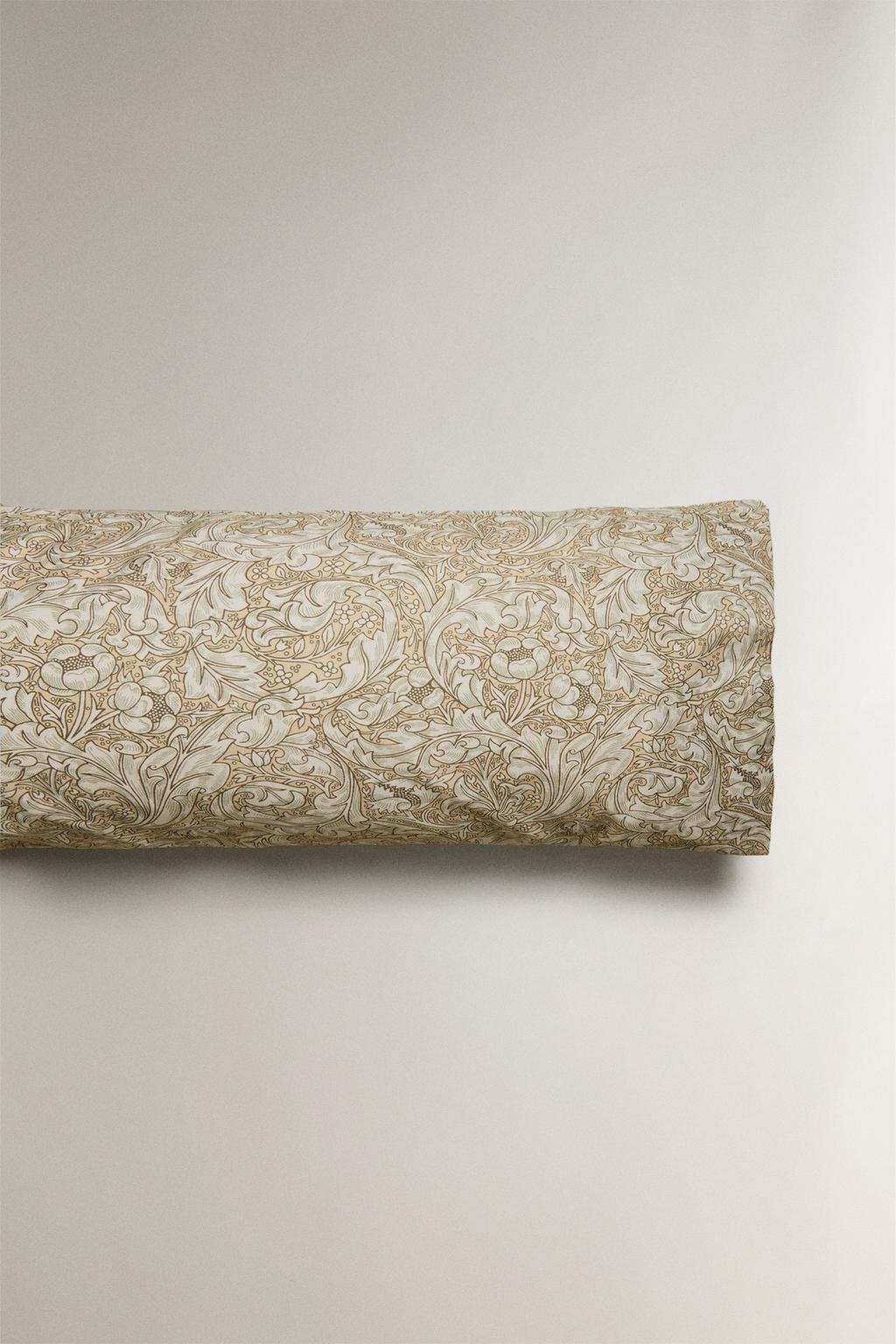 Наволочка из хлопка с принтом цветочных мотивов