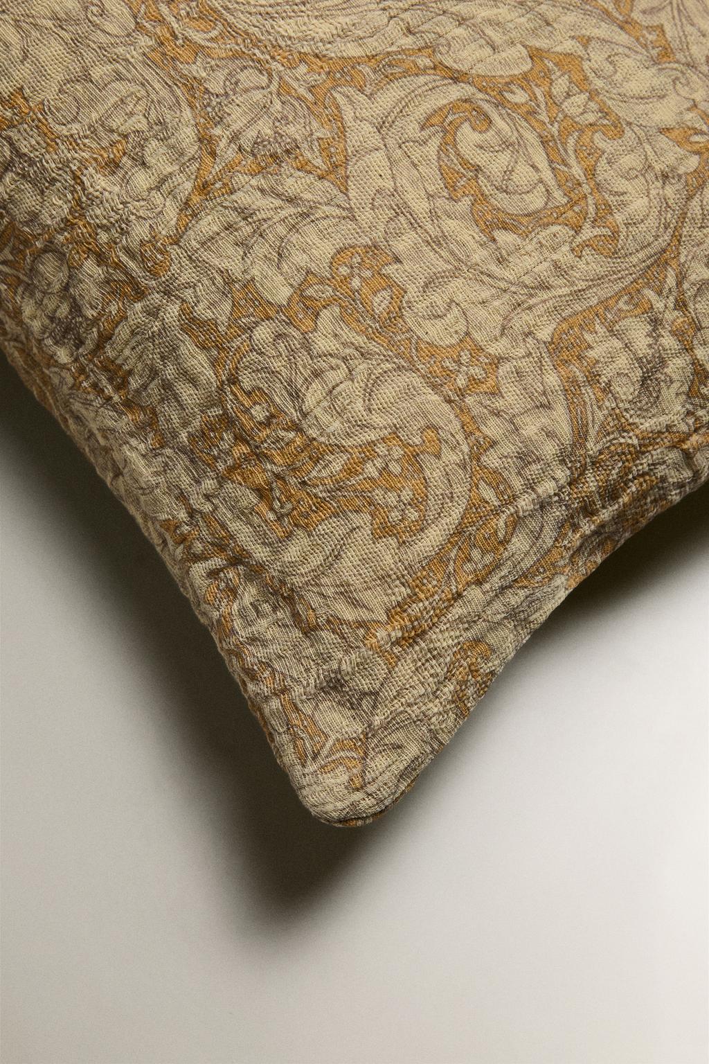 Чехол для подушки с цветочным узором morris & co.