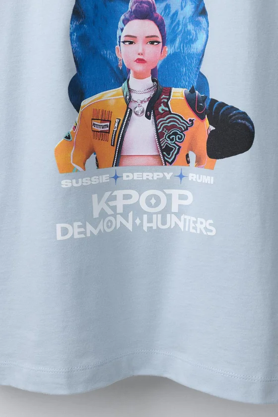 ФУТБОЛКА С ПРИНТОМ KPOP DEMON HUNTERS™ NETFLIX ©