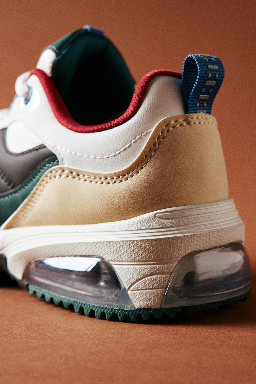 КРОССОВКИ С ВОЗДУШНОЙ ПОДУШКОЙ