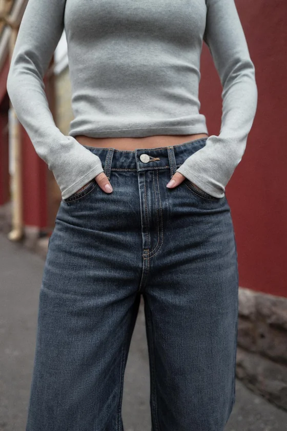 ДЖИНСЫ TRF MOM FIT С ВЫСОКОЙ ПОСАДКОЙ