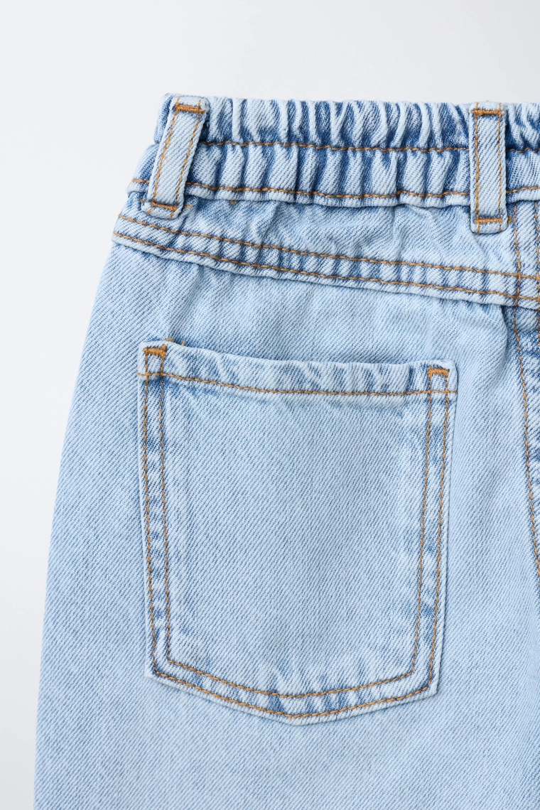 Джинсы свободного кроя с эластичным поясом