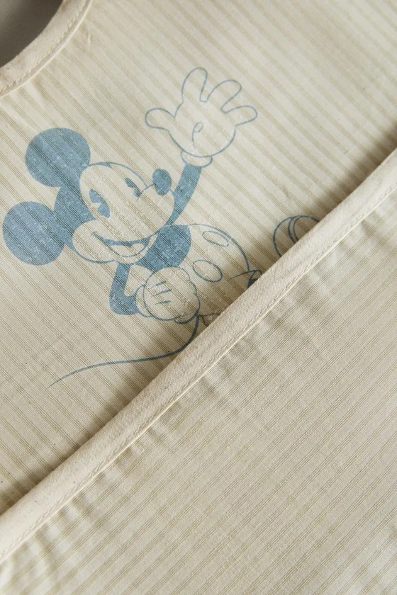 Детский слюнявчик с микки и минни ©disney