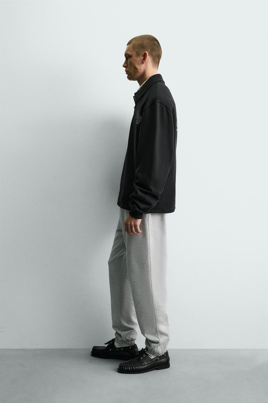 ТОЛСТОВКА С ЗАСТЕЖКОЙ-МОЛНИЕЙ И НАДПИСЯМИ