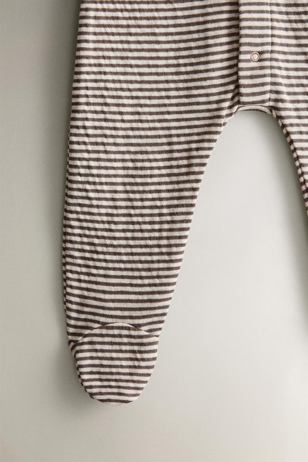 Детский комбинезон в полоску