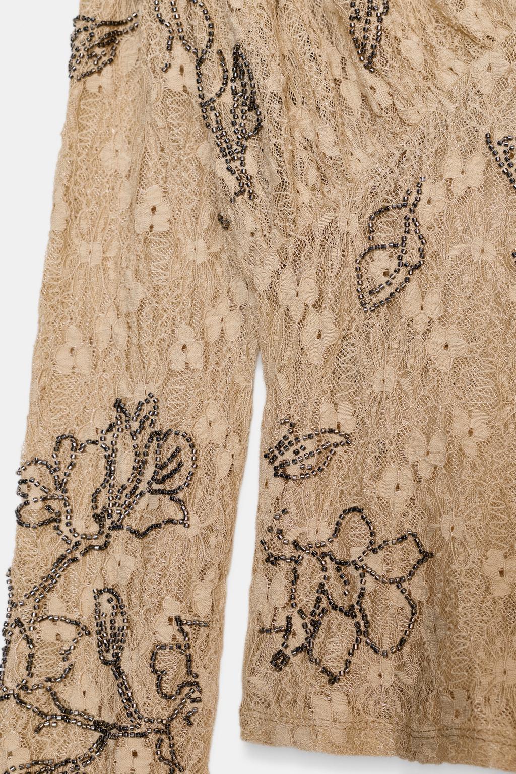 ТОП С ВЫШИВКОЙ И БУСИНАМИ