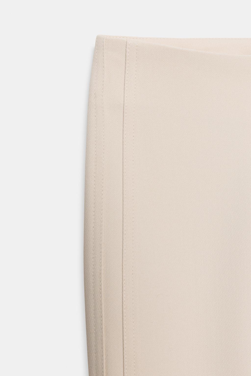 РАСКЛЕШЕННЫЕ БРЮКИ С БОКОВЫМИ ШВАМИ