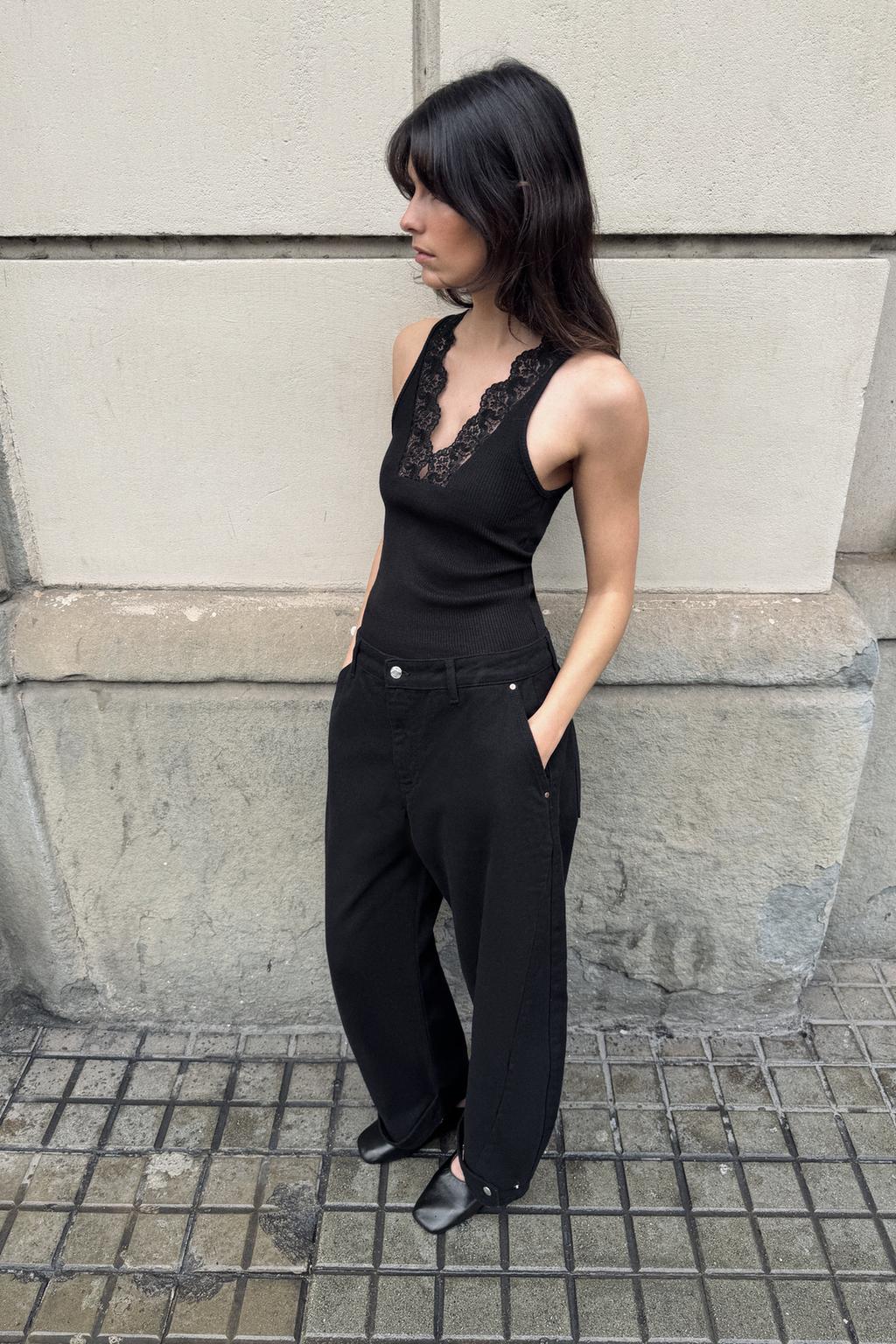 ФУТБОЛКА В РУБЧИК С КРУЖЕВОМ