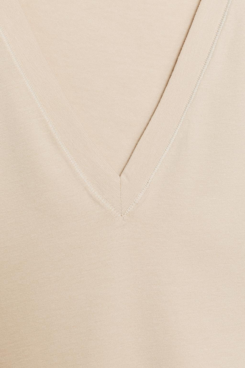 ФУТБОЛКА С V-ОБРАЗНЫМ ВЫРЕЗОМ