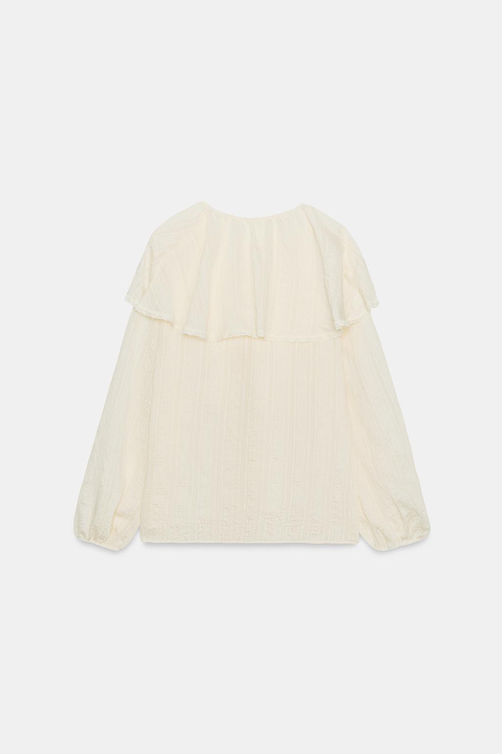 БЛУЗА С ВОЛАНАМИ И КРУЖЕВОМ