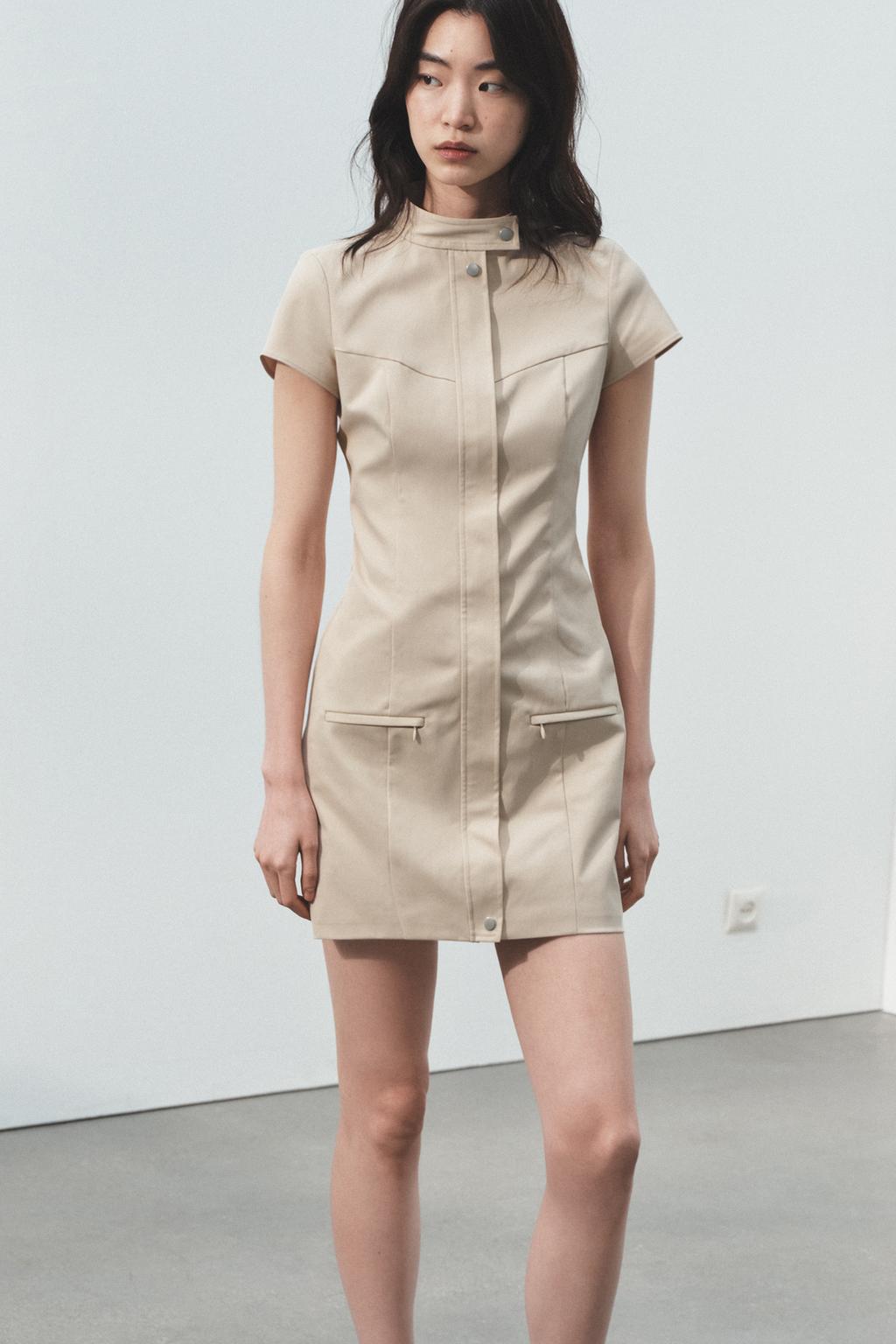 ЭЛАСТИЧНОЕ КОРОТКОЕ ПЛАТЬЕ