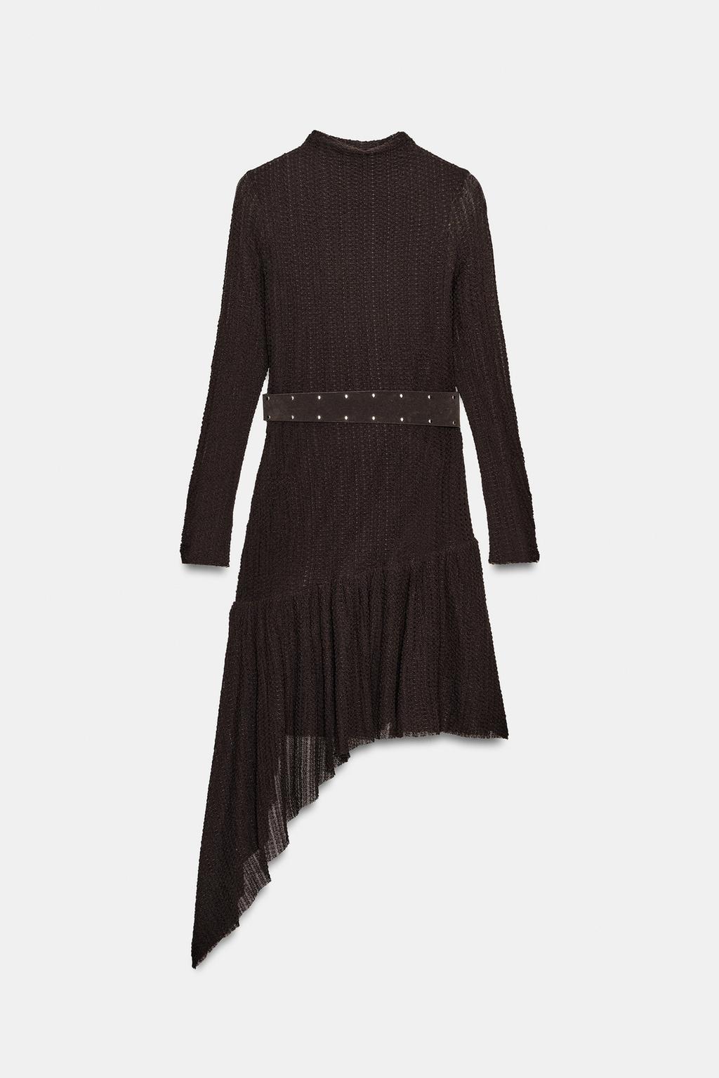 АСИММЕТРИЧНОЕ МИНИ-ПЛАТЬЕ С РЕМНЕМ