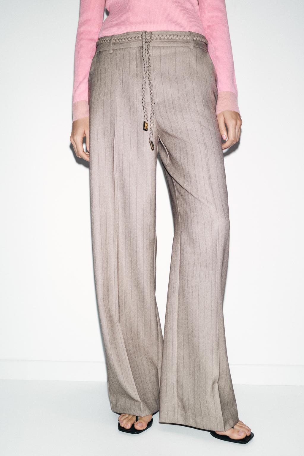 БРЮКИ В ЕЛОЧКУ С ПЛЕТЕНЫМ ПОЯСОМ