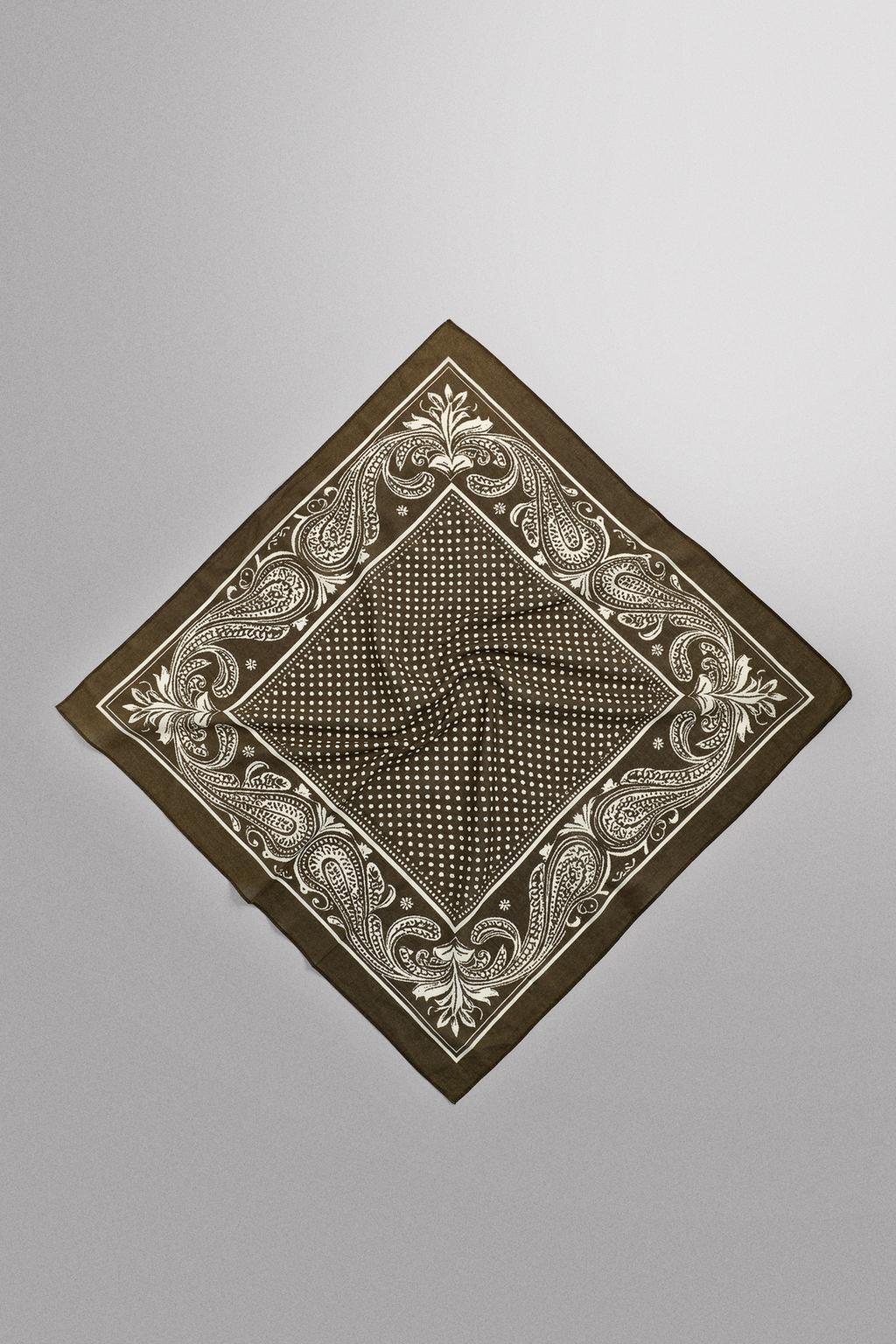 БАНДАНА С ГЕОМЕТРИЧЕСКИМ ПРИНТОМ