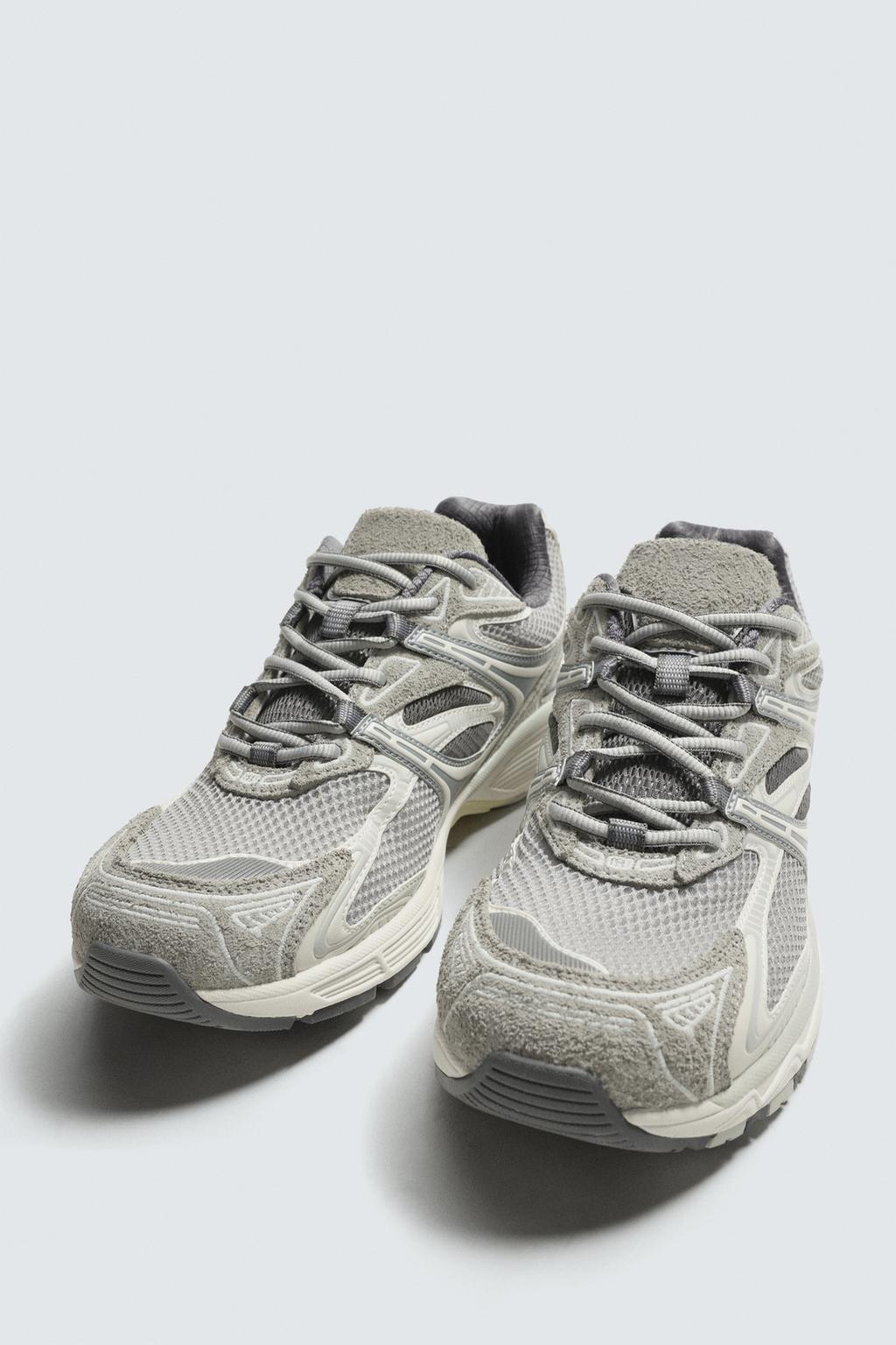 КРОССОВКИ НА ОБЪЕМНОЙ ПОДОШВЕ