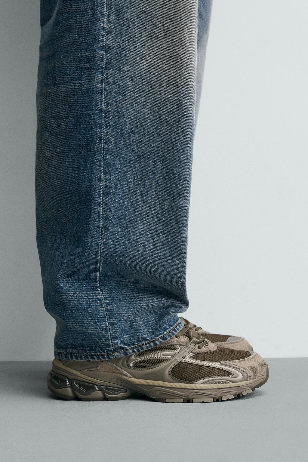 КРОССОВКИ НА ОБЪЕМНОЙ ПОДОШВЕ