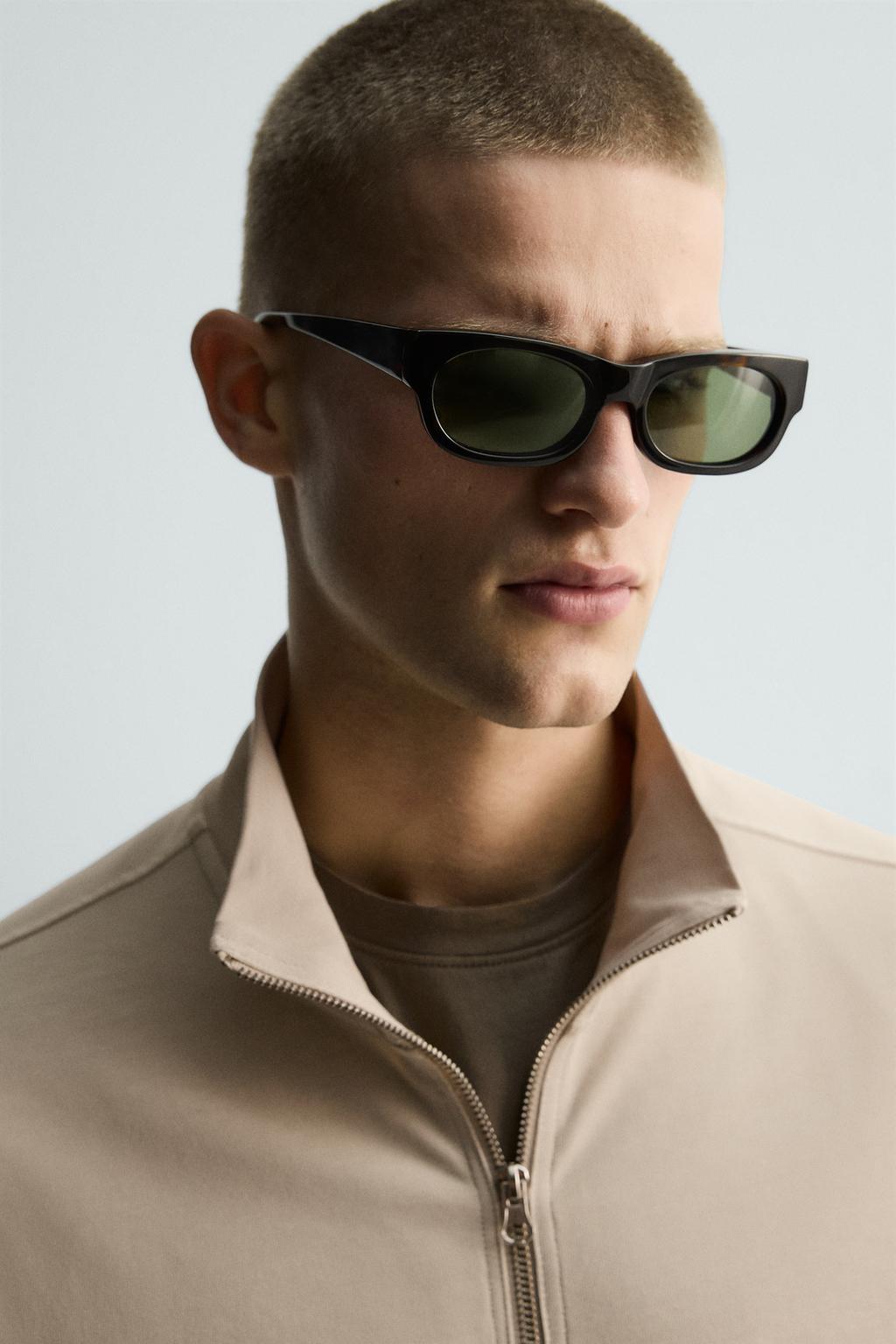 ТОЛСТОВКА С ЭФФЕКТОМ ПОТЕРТОСТИ НА МОЛНИИ