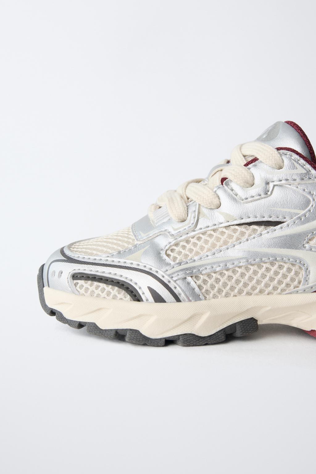 КРОССОВКИ С МЕТАЛЛИЧЕСКИМ ОТТЕНКОМ