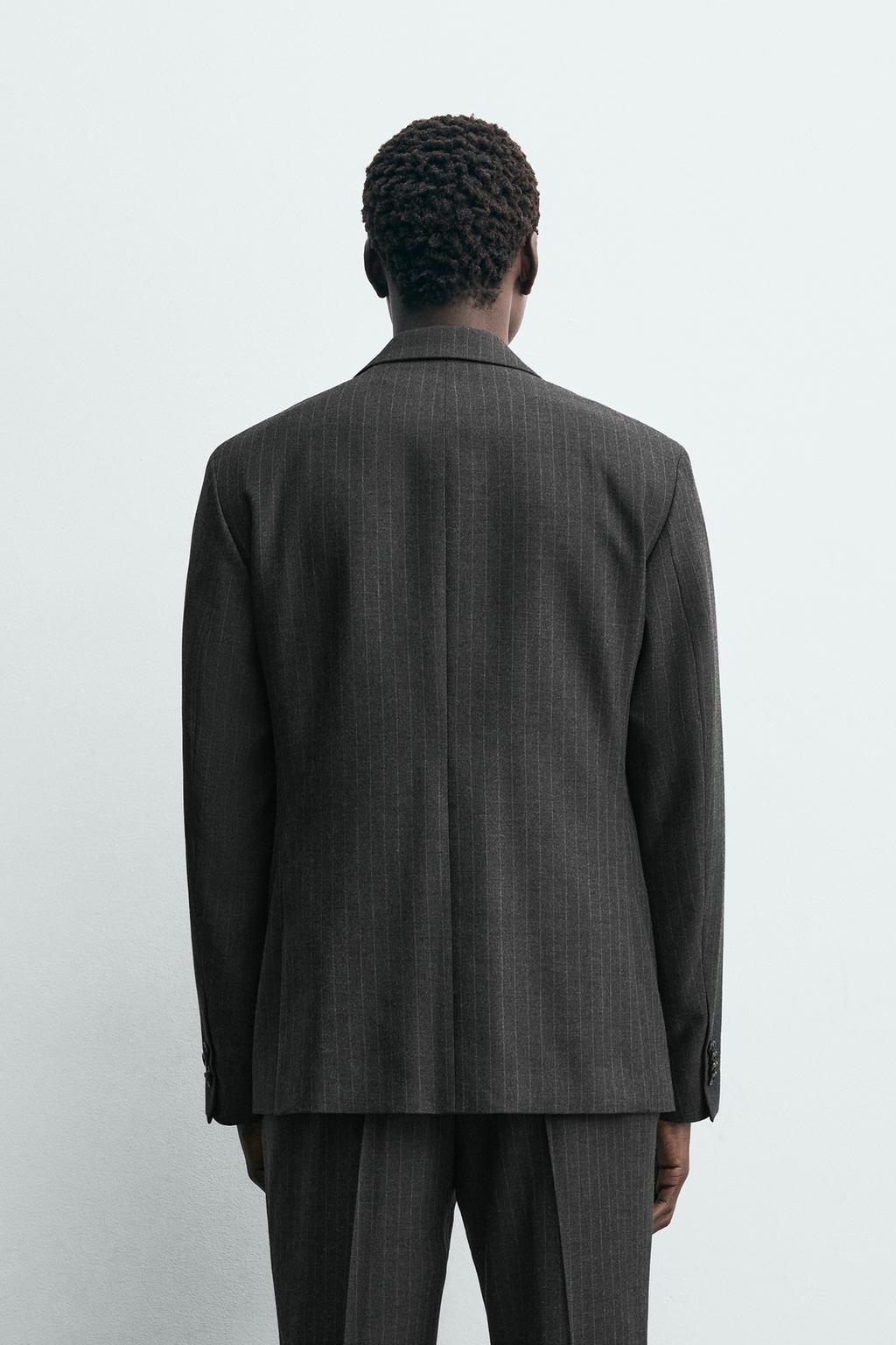 БЛЕЙЗЕР В ТОНКУЮ ПОЛОСКУ