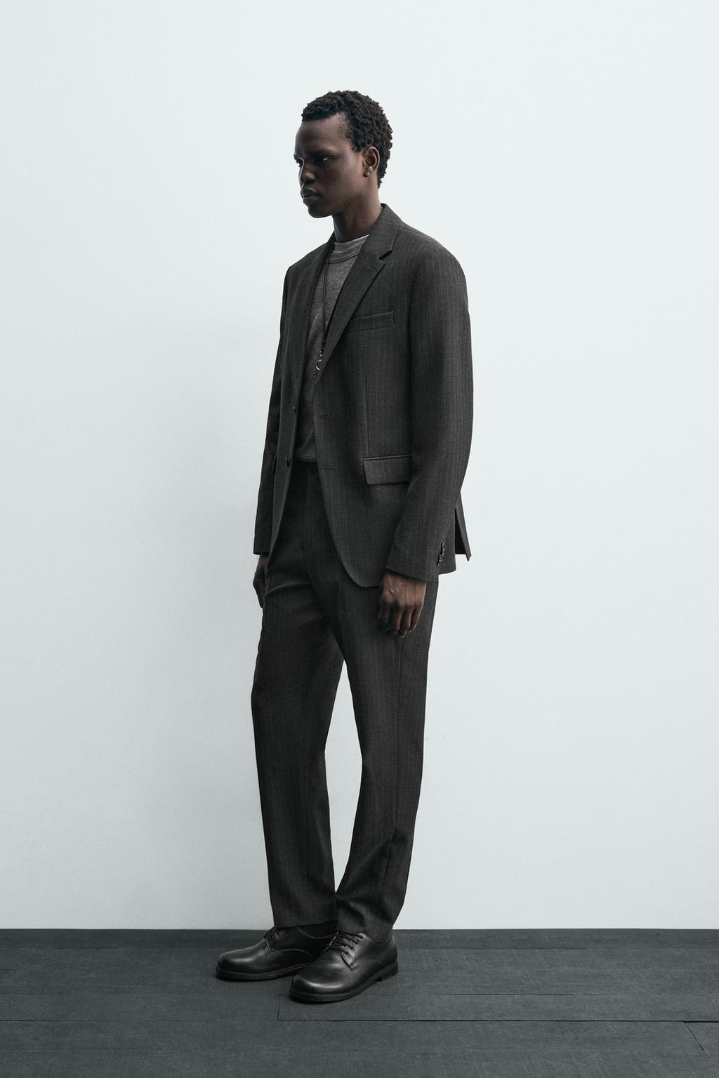 БЛЕЙЗЕР В ТОНКУЮ ПОЛОСКУ