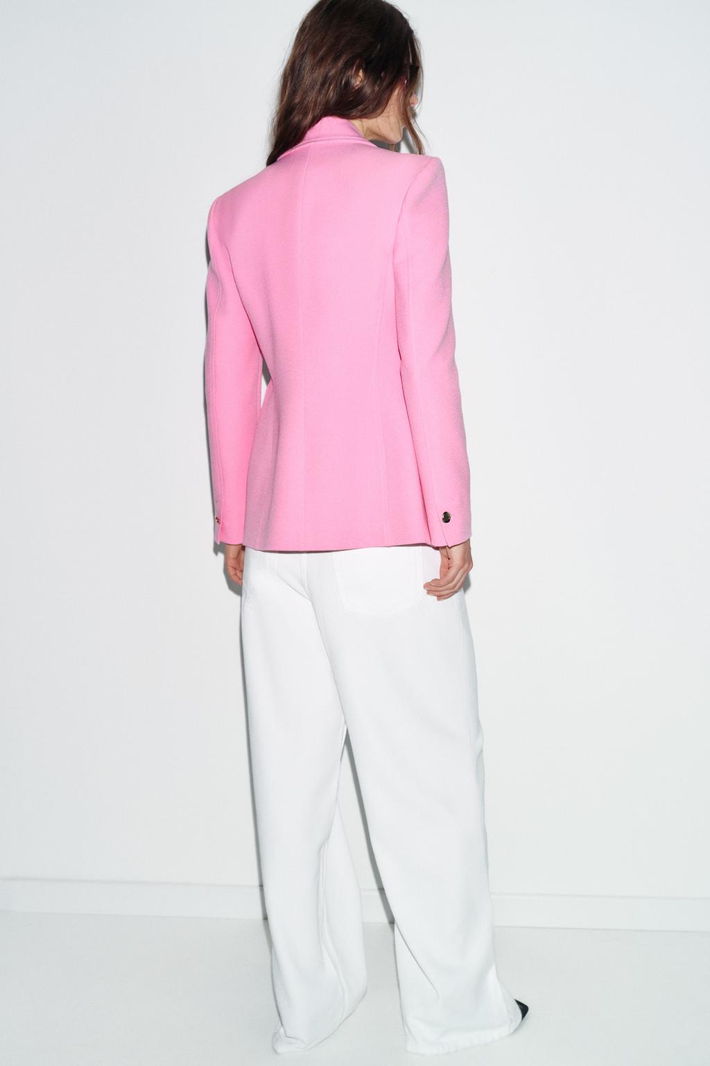 ПРИТАЛЕННЫЙ БЛЕЙЗЕР С ПОДПЛЕЧНИКАМИ