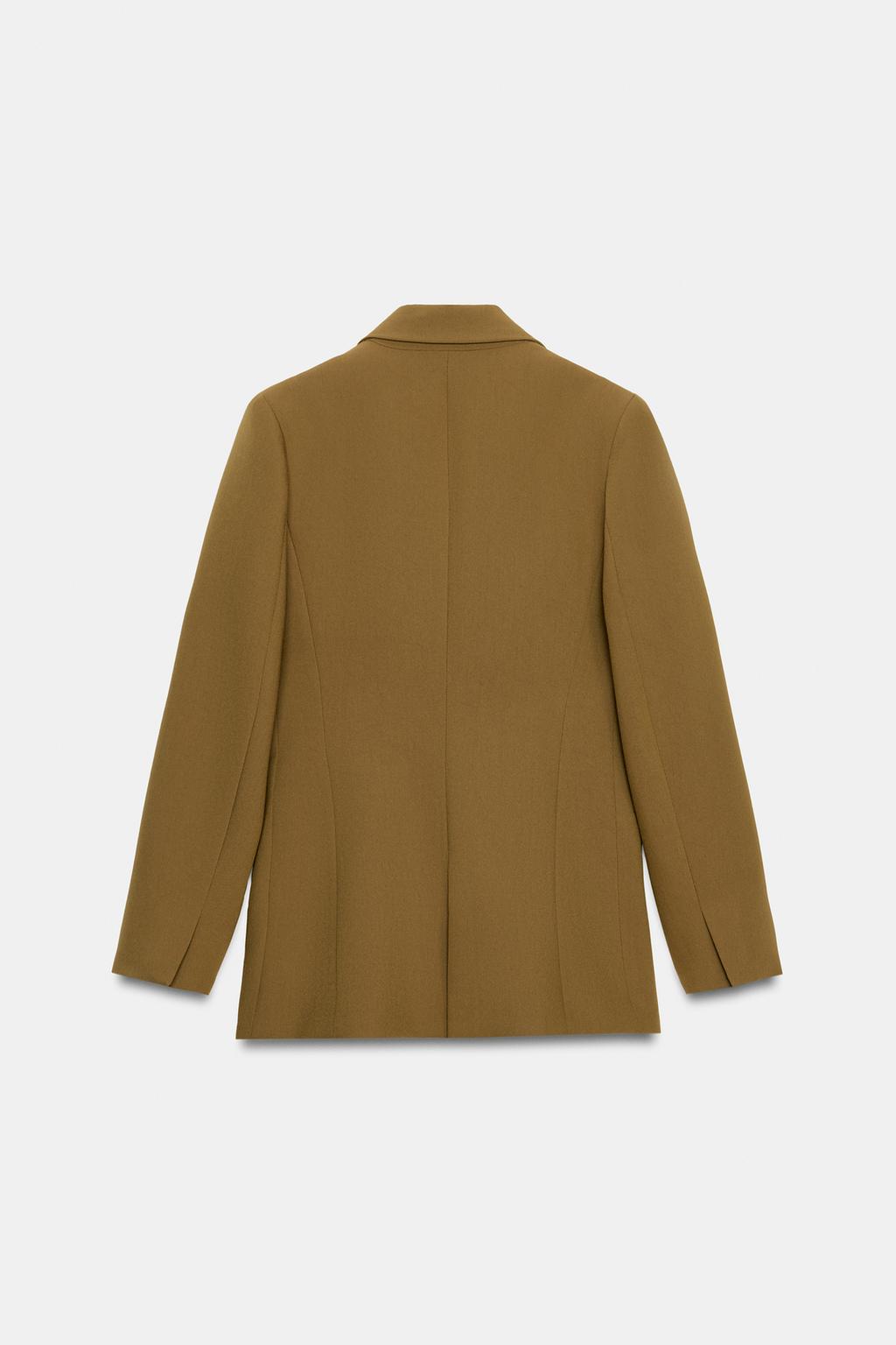 ПРИТАЛЕННЫЙ БЛЕЙЗЕР С ФУРНИТУРОЙ