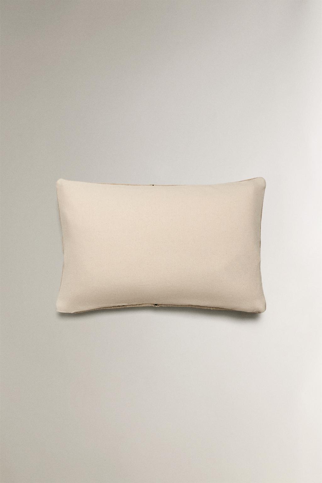 Чехол для декоративной подушки с тканевой отделкой