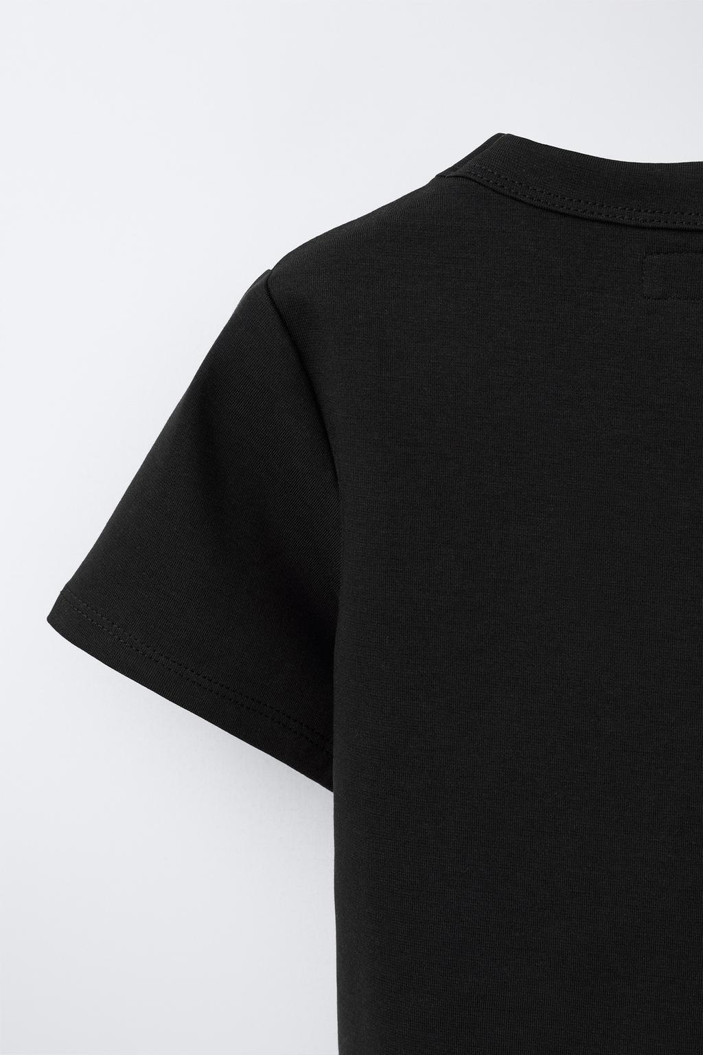 ОДНОТОННАЯ ФУТБОЛКА ИЗ ИНТЕРЛОКА