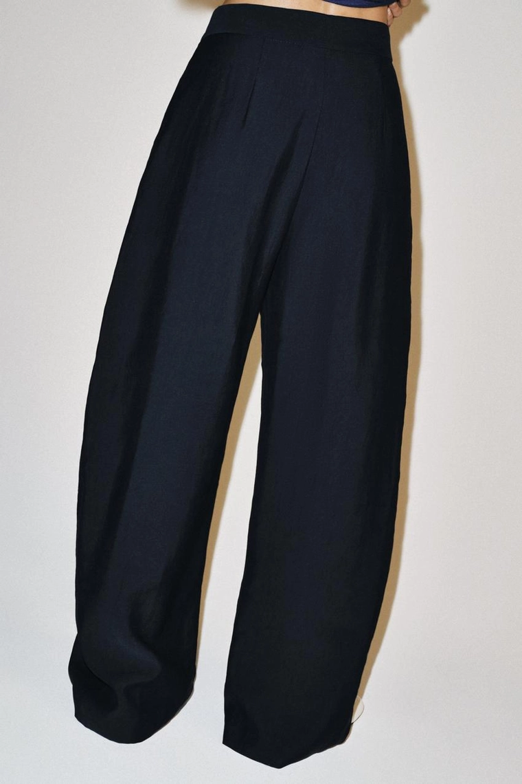 БРЮКИ WIDE-LEG С ЗАЩИПАМИ — ZW COLLECTION