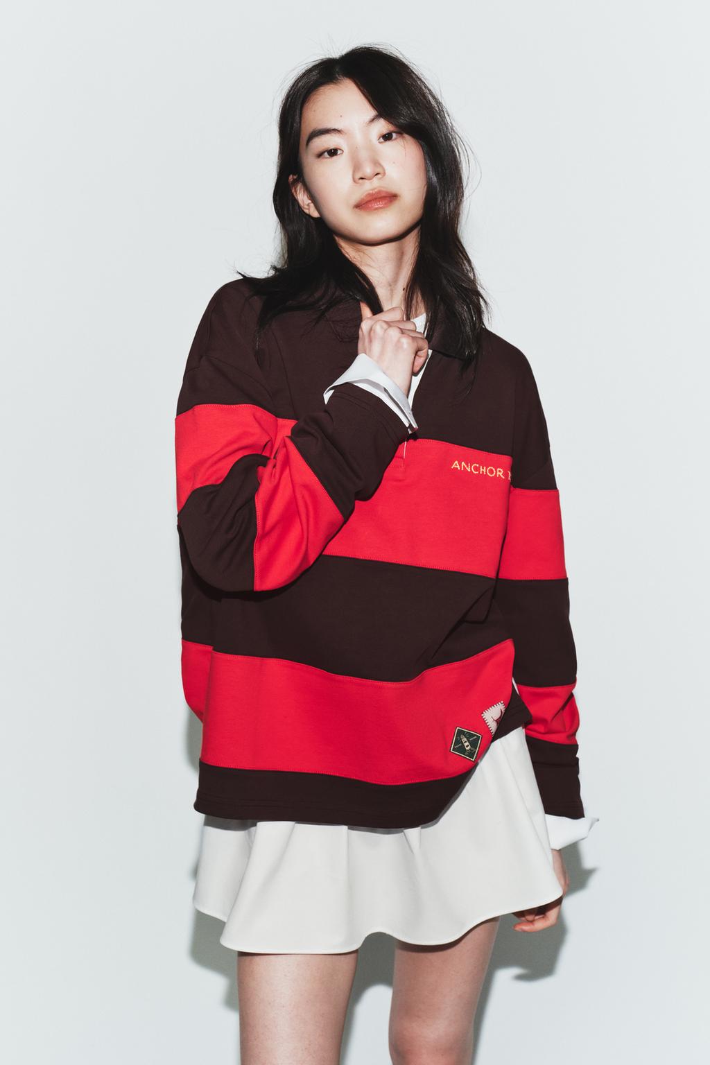 ПОЛО В ПОЛОСКУ С НАШИВКАМИ