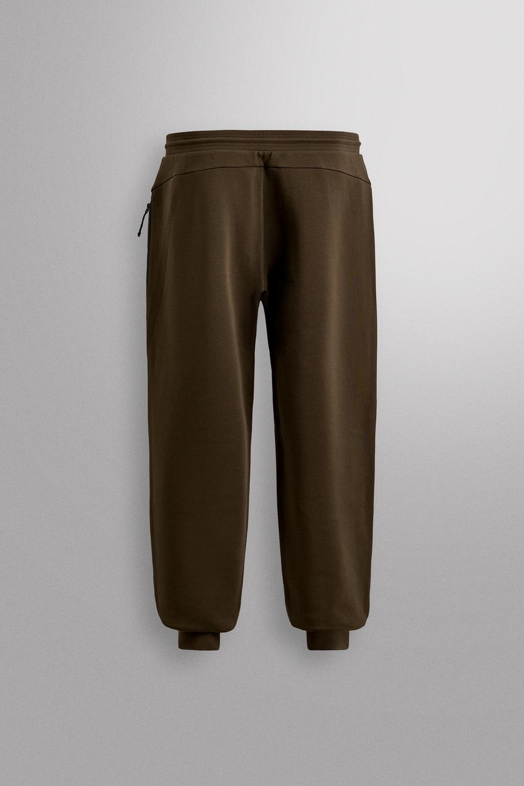 БРЮКИ ИЗ ВЫСОКОТЕХНОЛОГИЧНОЙ ТКАНИ НА МОЛНИИ