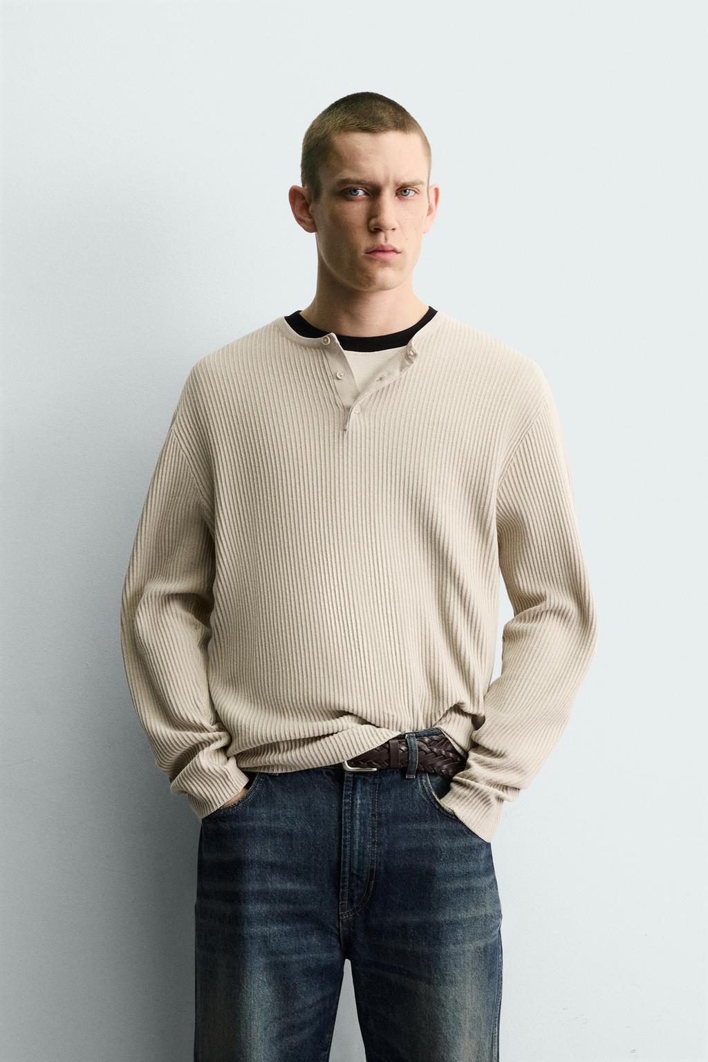 СВИТЕР С РЕЛЬЕФНОЙ ТКАНЬЮ И ОТЛОЖНЫМ ВОРОТНИКОМ