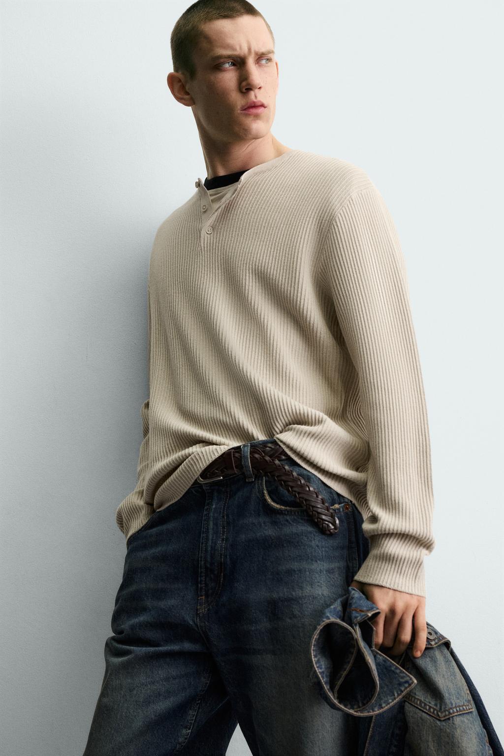 СВИТЕР С РЕЛЬЕФНОЙ ТКАНЬЮ И ОТЛОЖНЫМ ВОРОТНИКОМ