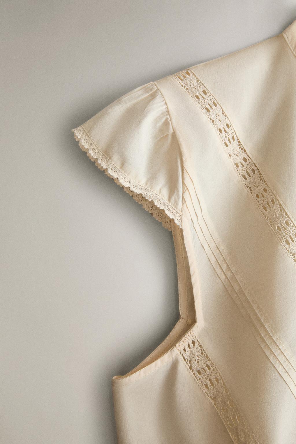 Ночная сорочка с кружевными деталями