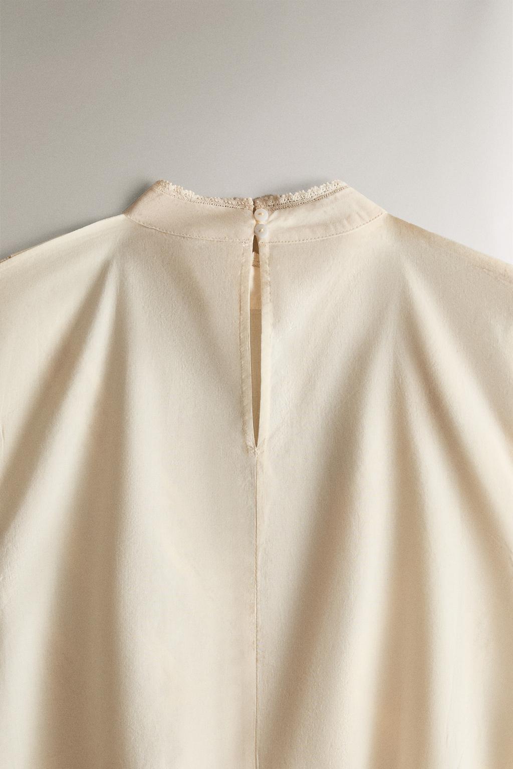 Ночная сорочка с кружевными деталями