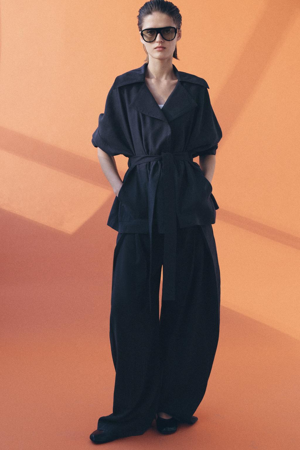 КОРОТКИЙ СТРУЯЩИЙСЯ ТРЕНЧ — ZW COLLECTION