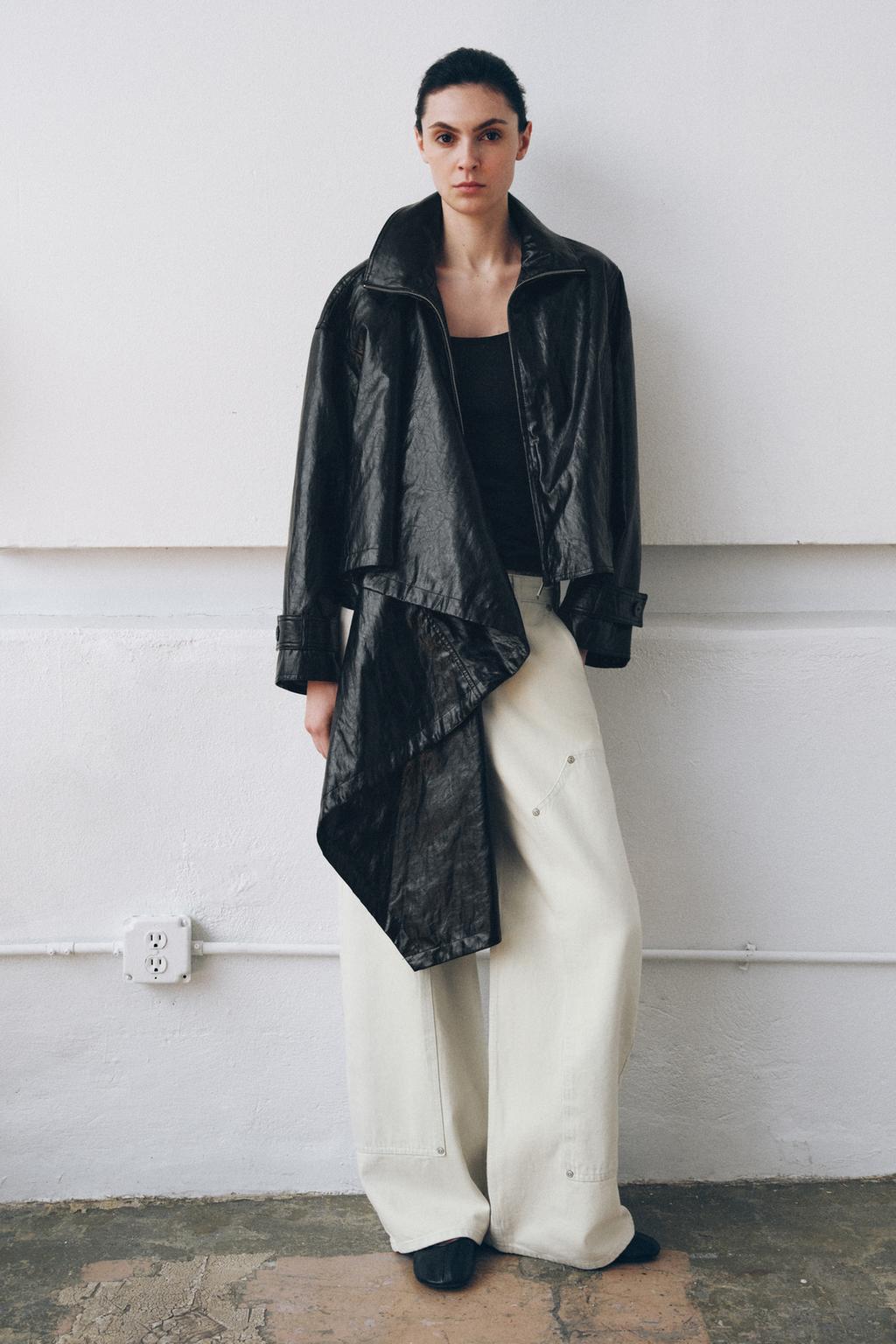 КУРТКА ИЗ ИСКУССТВЕННОЙ КОЖИ С ШАРФОМ — ZW COLLECTION