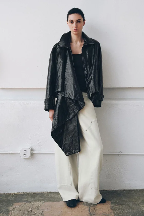 КУРТКА ИЗ ИСКУССТВЕННОЙ КОЖИ С ШАРФОМ — ZW COLLECTION