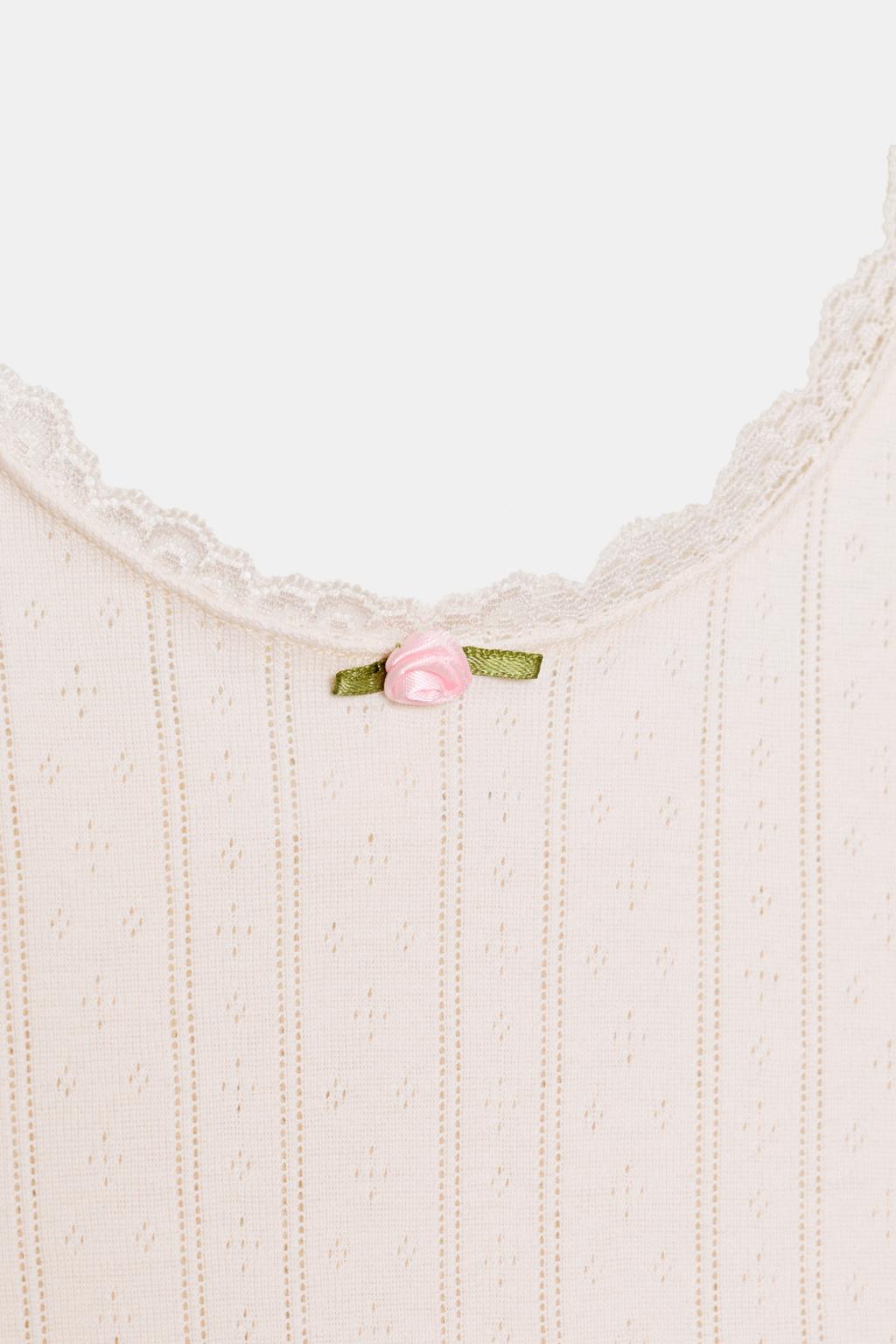 МАЙКА ИЗ АЖУРНОГО ТРИКОТАЖА НА БРЕТЕЛЯХ