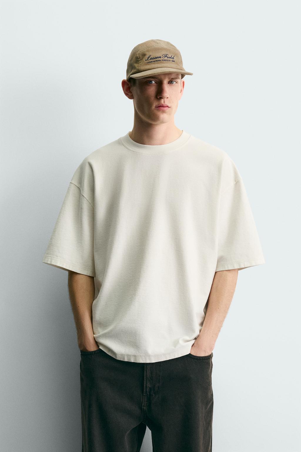 БАЗОВАЯ ФУТБОЛКА ИЗ РЕЛЬЕФНОЙ ТКАНИ