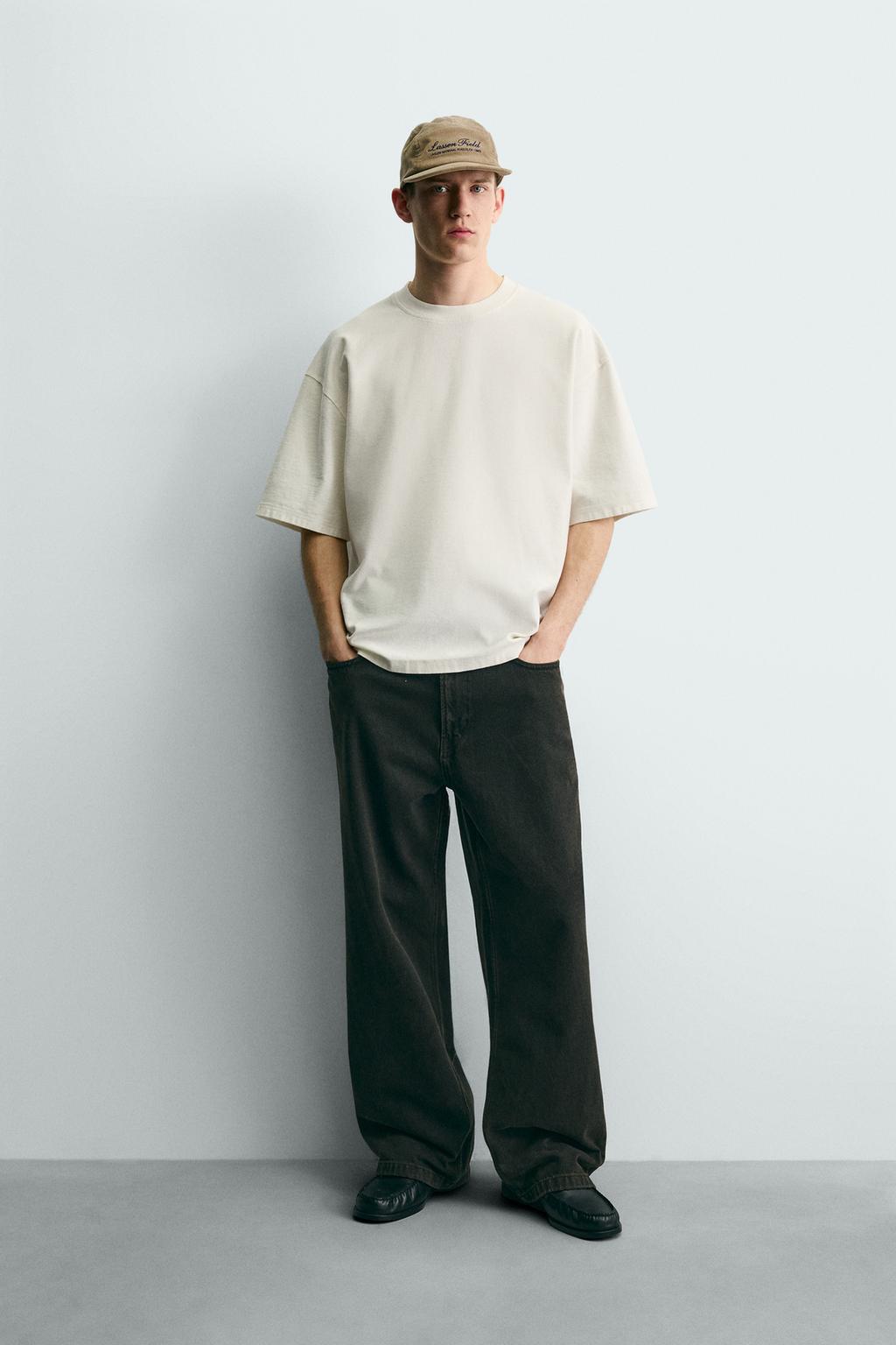 БАЗОВАЯ ФУТБОЛКА ИЗ РЕЛЬЕФНОЙ ТКАНИ