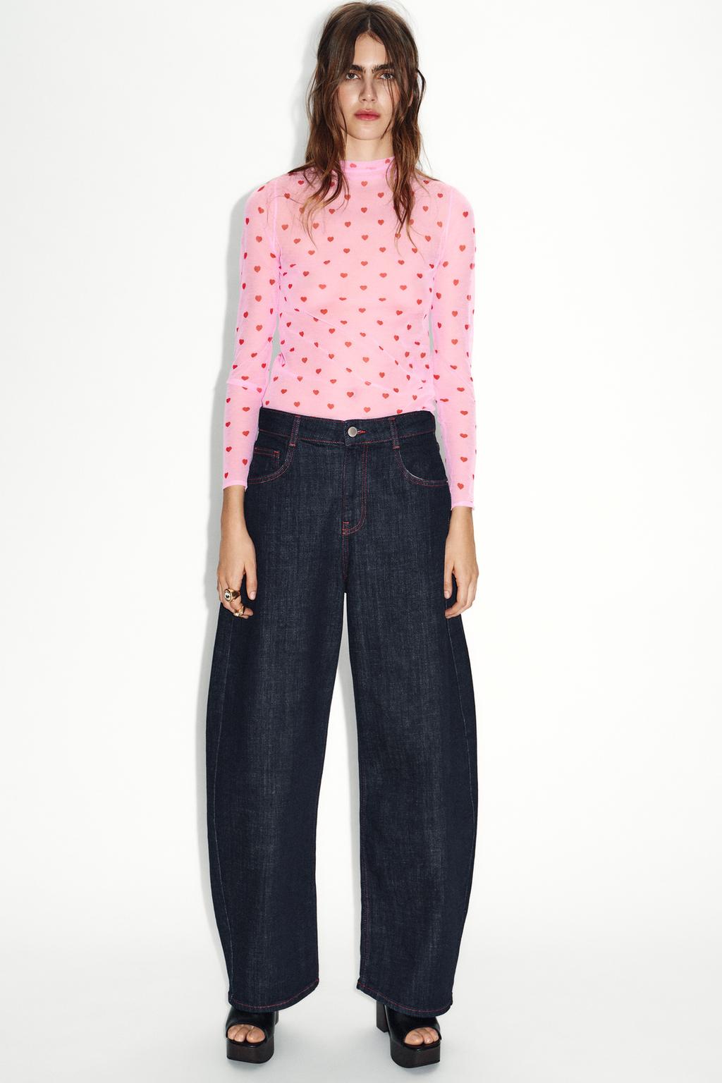 ТОНКИЙ СВИТЕР С СЕРДЦАМИ