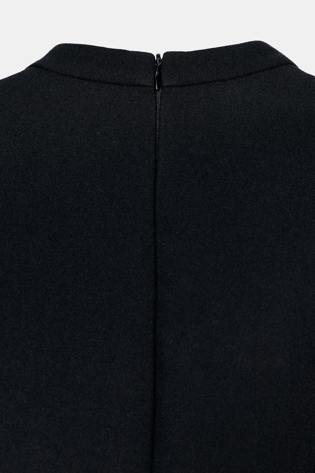 КОРОТКОЕ ПЛАТЬЕ С ОБЪЕМНЫМИ РУКАВАМИ