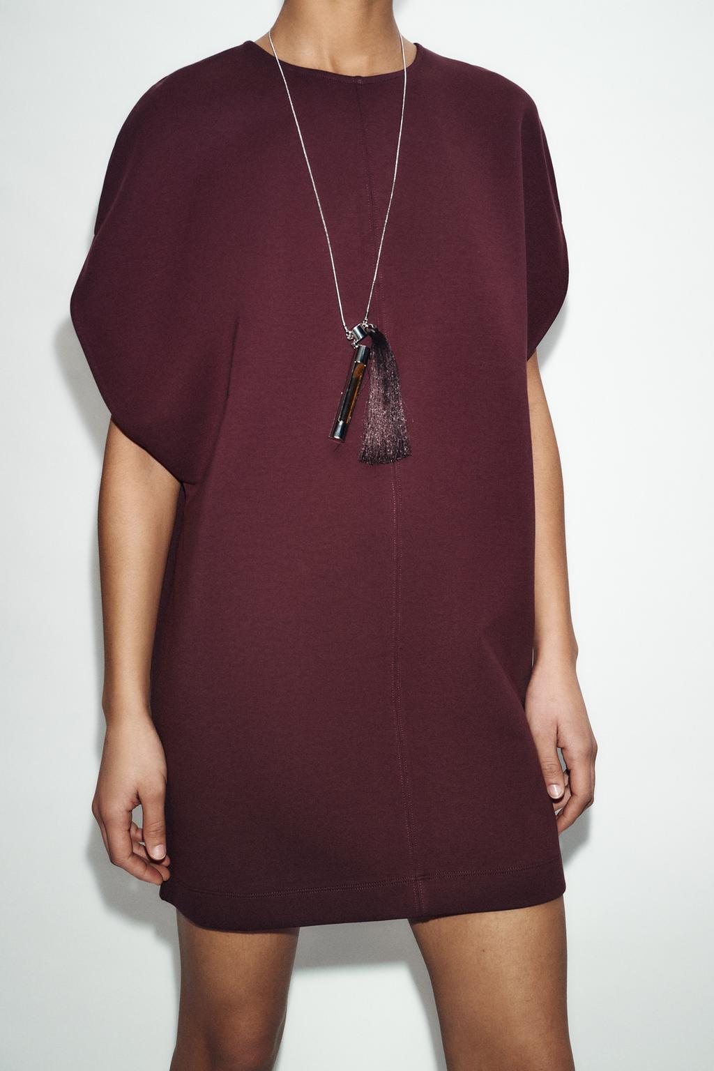 КОРОТКОЕ ПЛАТЬЕ ИЗ ИНТЕРЛОКА