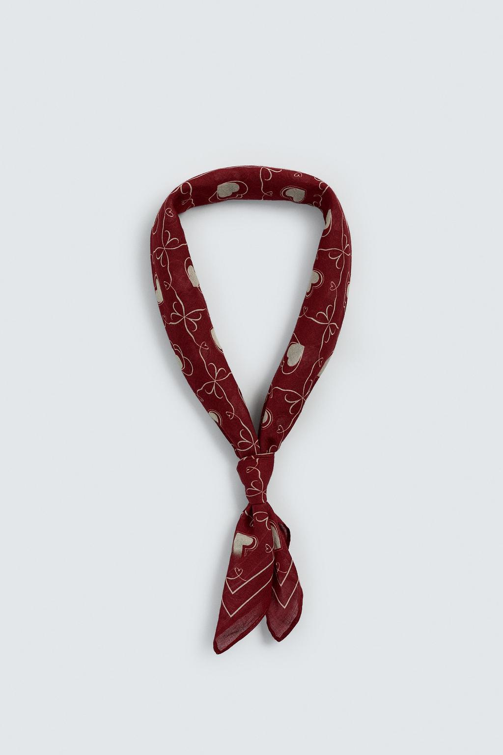 БАНДАНА С ПРИНТОМ СЕРДЕЧЕК