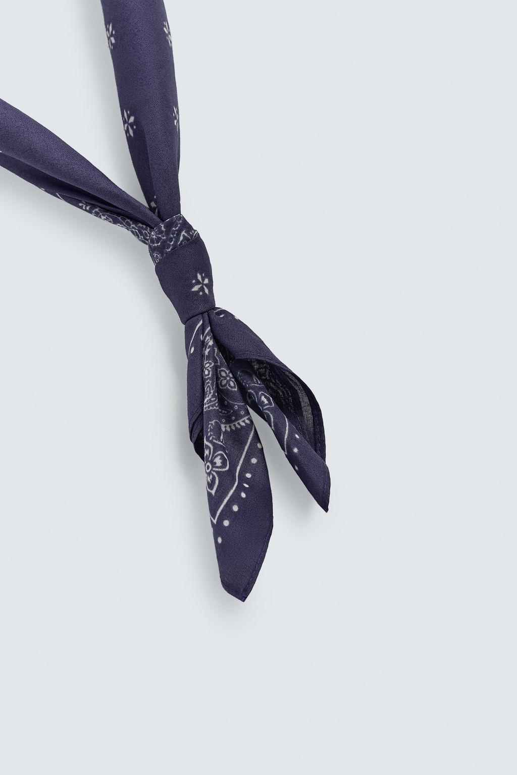 БАНДАНА С ПРИНТОМ ПЕЙСЛИ