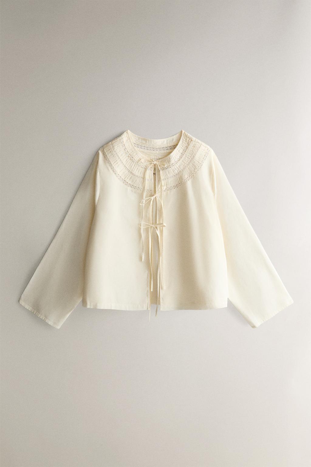 Рубашка с заплясанным воротником